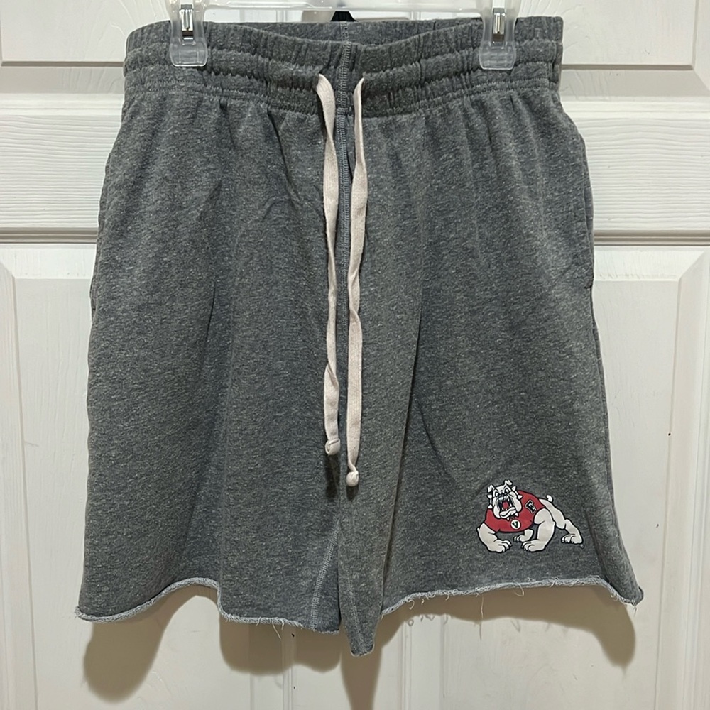 Fresno State Bulldogs men’s size large shorts